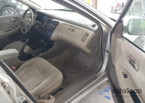 1998 Honda Accord Ex z USA, uszkodzony, nr VIN 1HGCG5656WA152040